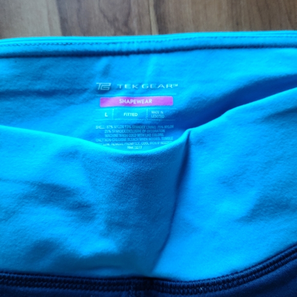 Tek Gear activewear set - Picture 5 of 8